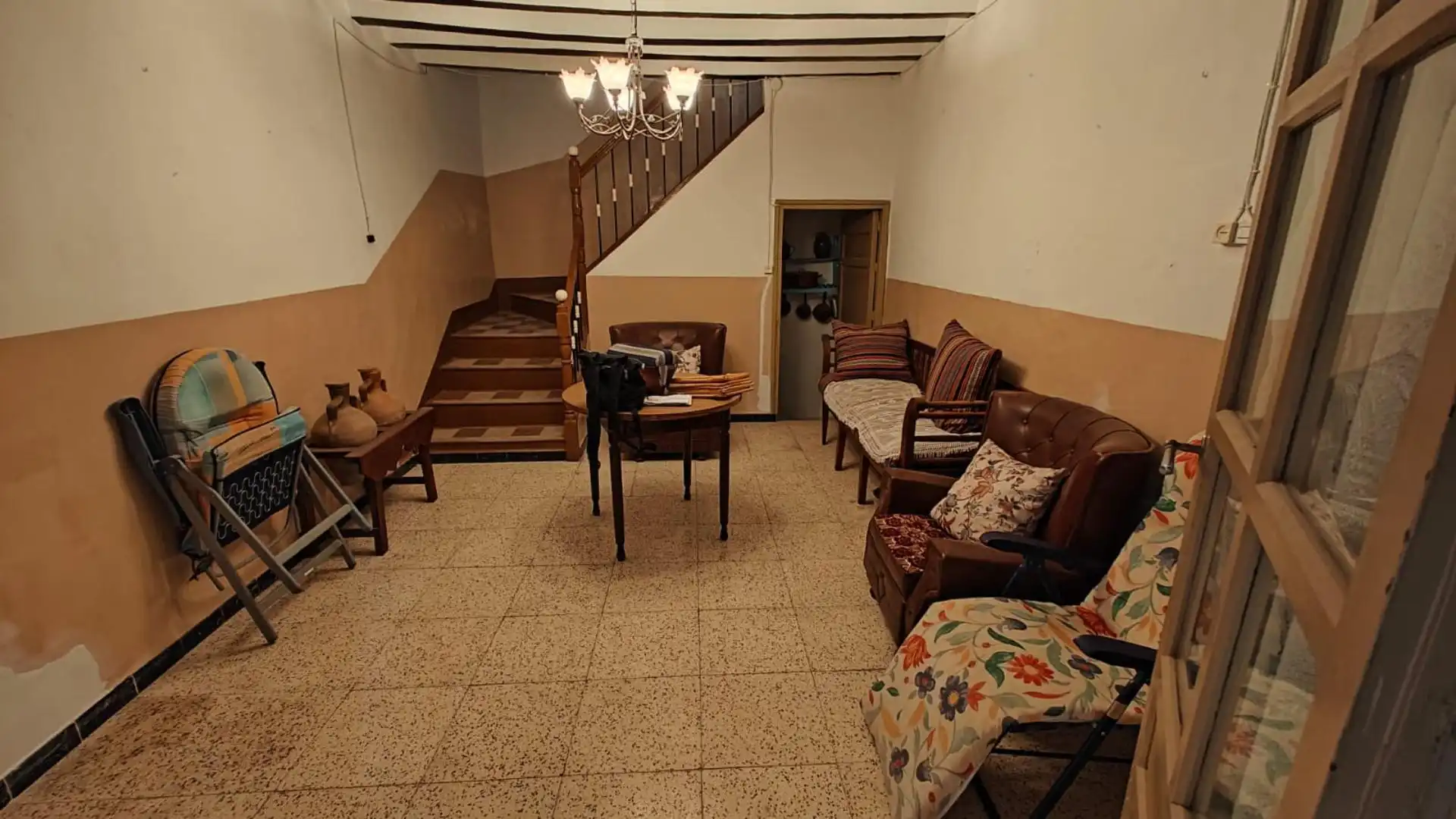 Casa adosada en venda a Calle Cervantes, 3, Elche de la Sierra Sala d'estar de Casa adosada en venda en Elche de la Sierra amb Terrassa