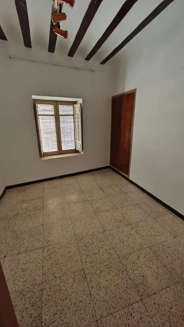 Casa adosada en venda a Calle Cervantes, 3, Elche de la Sierra Casa adosada en venda en Elche de la Sierra amb Terrassa