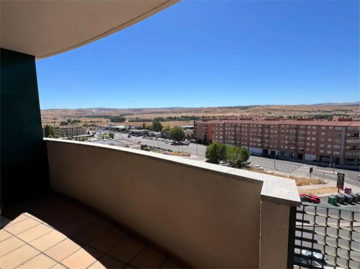Piso en venta en Calle de Manuel Gómez Moreno, 2, Universidad Vista exterior de Piso en venta en Ávila Capital con Terraza