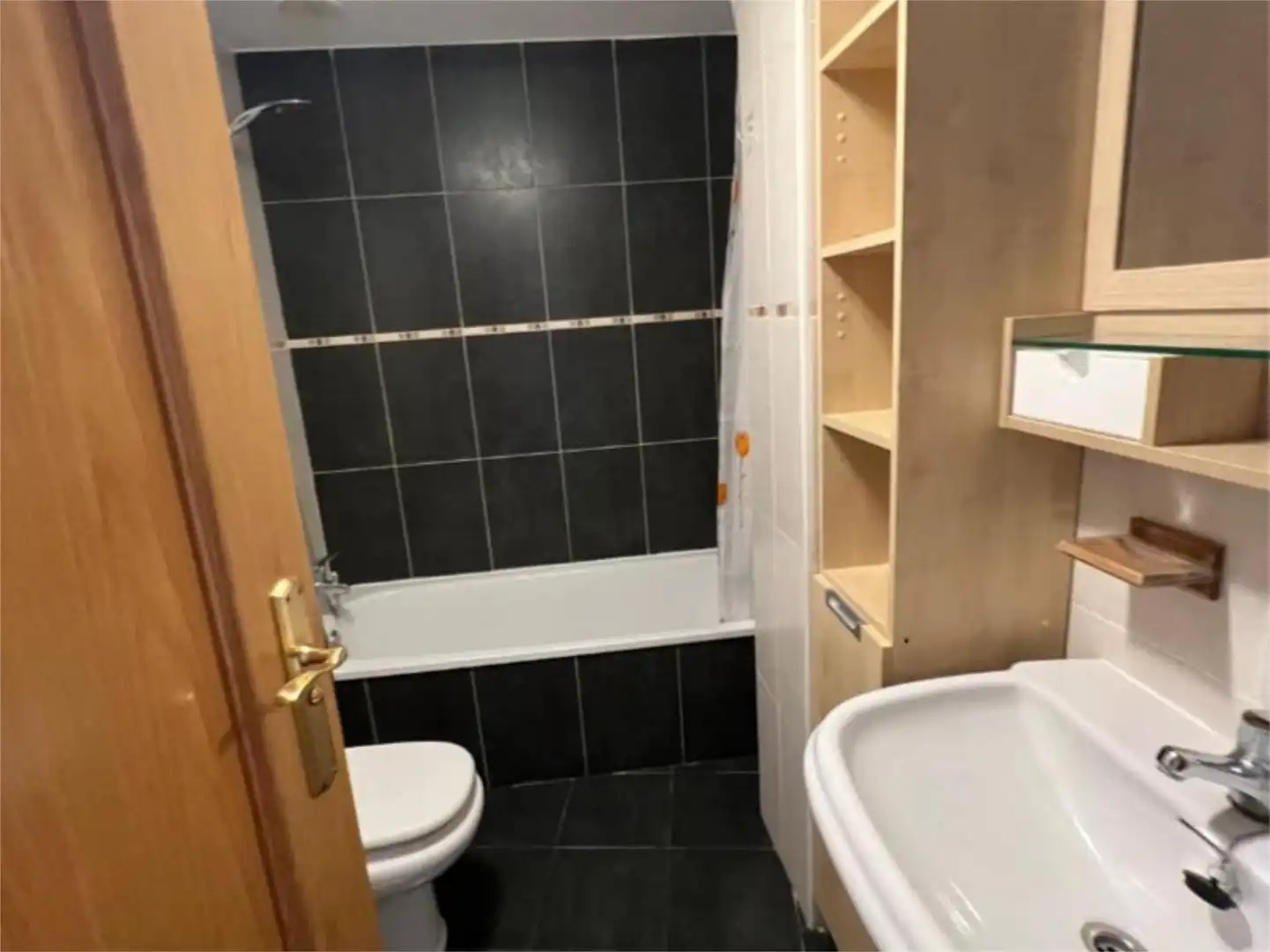 Piso en venta en Calle de Manuel Gómez Moreno, 2, Universidad Baño de Piso en venta en Ávila Capital con Terraza