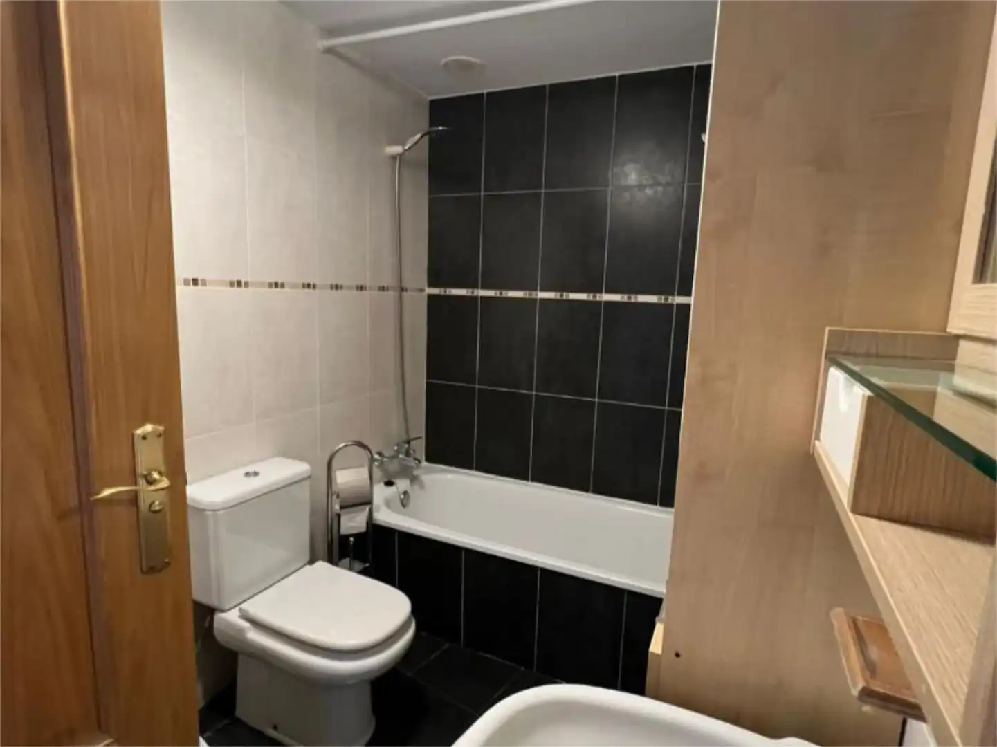 Piso en venta en Calle de Manuel Gómez Moreno, 2, Universidad Baño de Piso en venta en Ávila Capital con Terraza