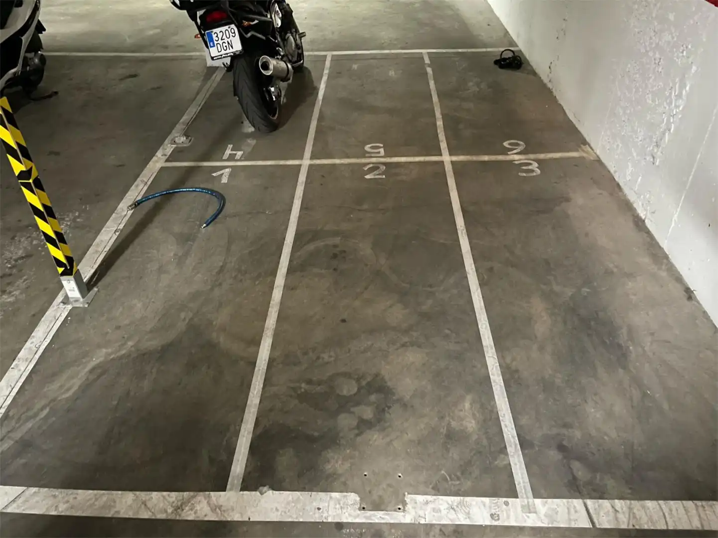 Parkplatz von Garage zur Miete in Badajoz