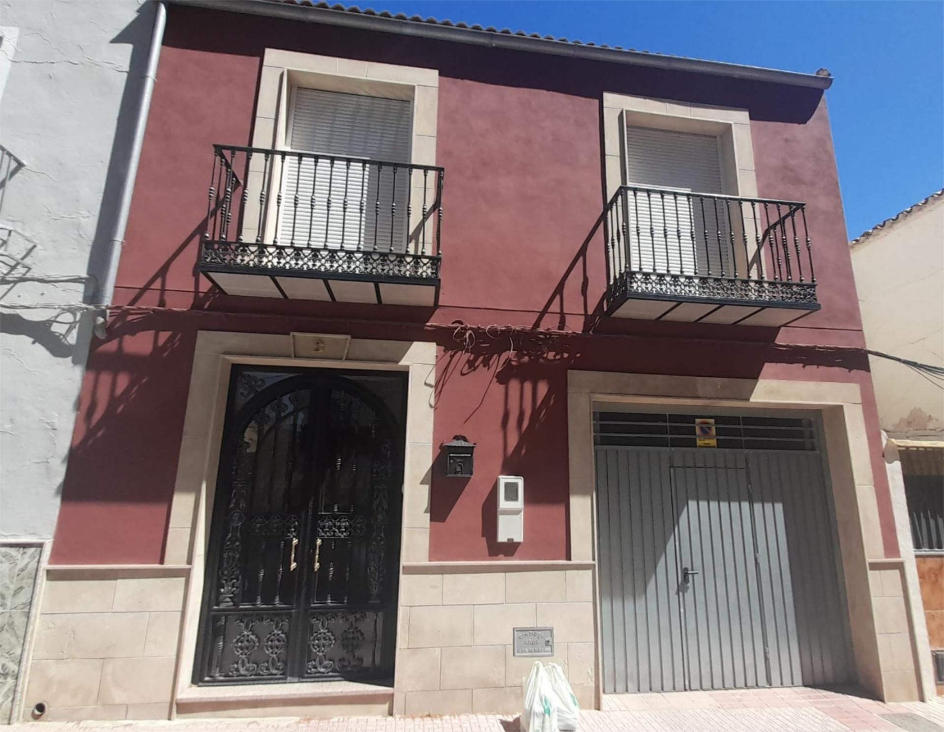 Exterior view of Single-family semi-detached for sale in Jódar