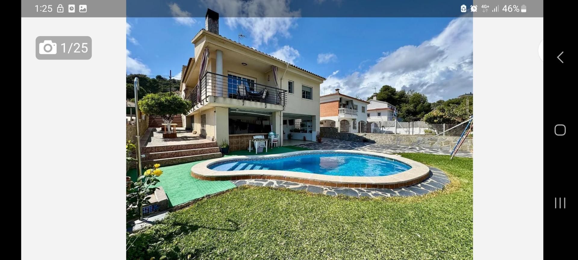 Vista exterior de Casa o xalet de lloguer en Cunit amb Calefacció, Jardí privat i Terrassa