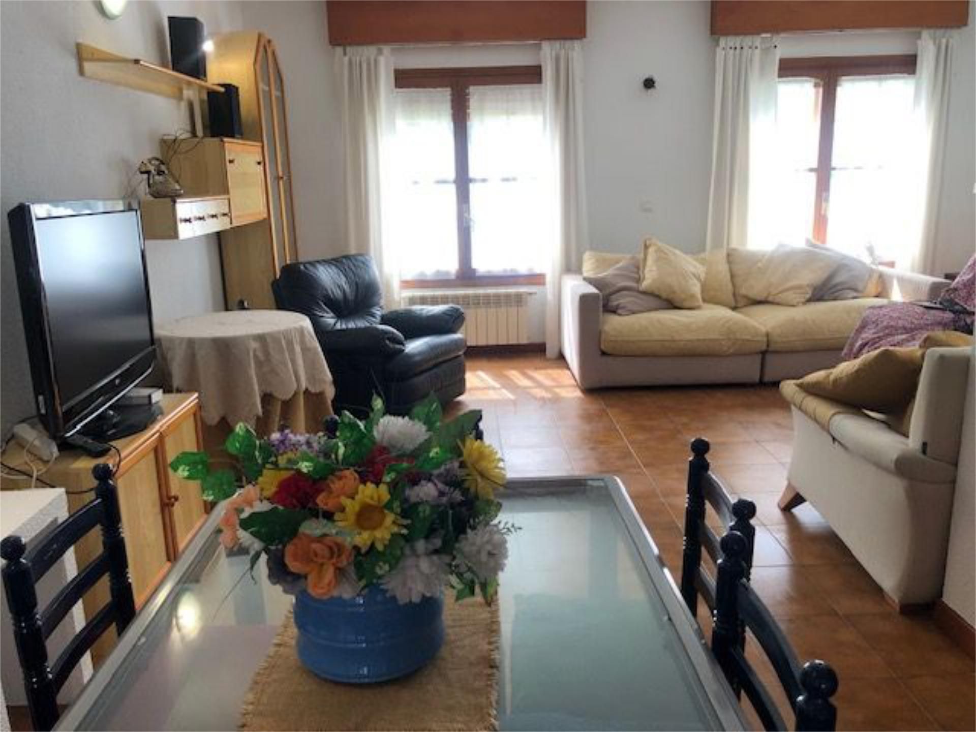 Living room of Flat for sale in Tudela de Duero  with Heating, Parquet flooring and Terrace