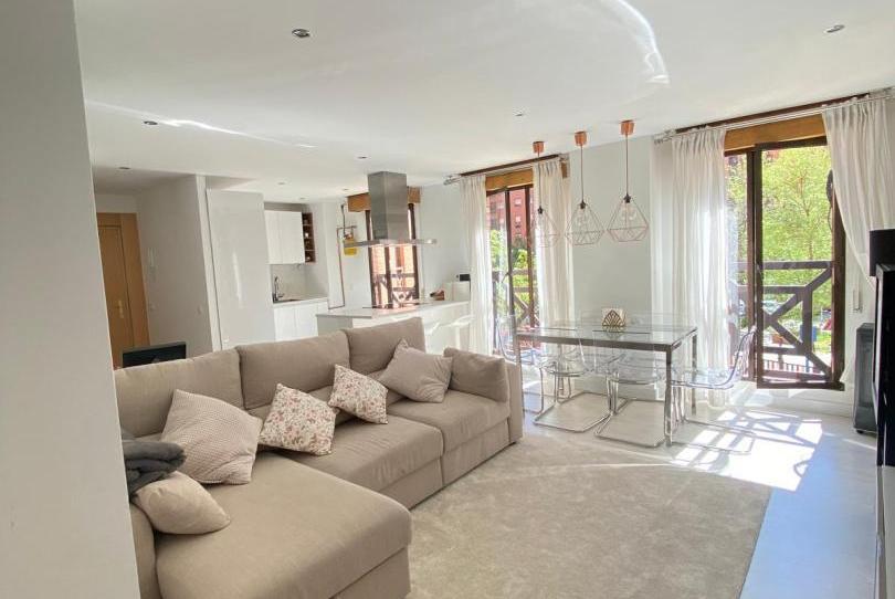 Foto 1 de Pis en venda a Calle Herencia, 8, Hellín, Madrid