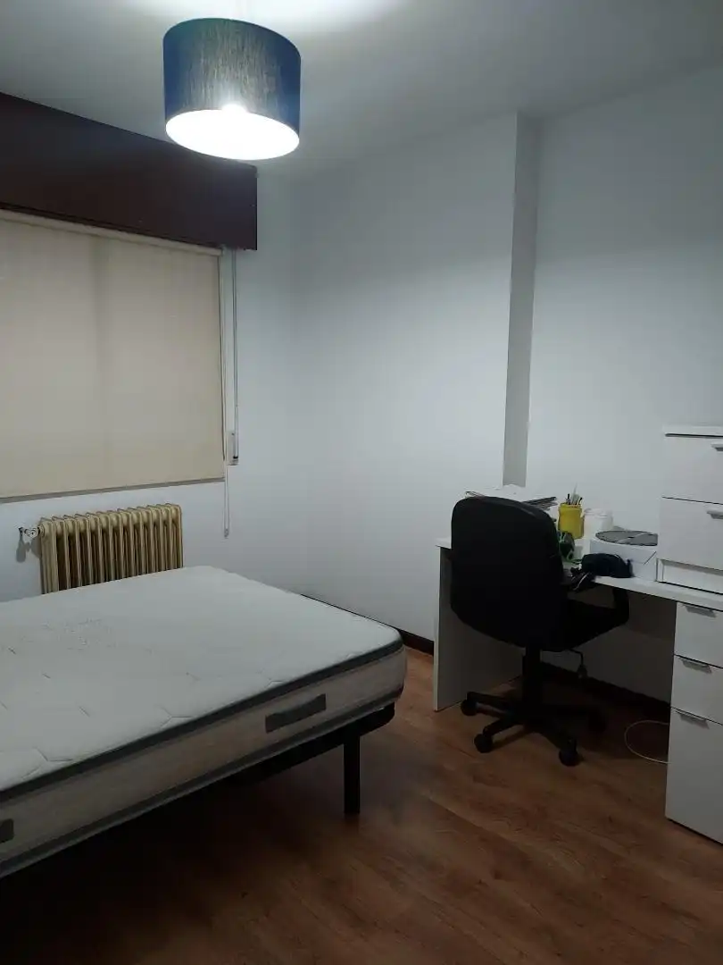 Piso en venta en Rua Progreso, 42, Silleda Habitación de Piso en venta en Silleda con Trastero, Amueblado y Balcón