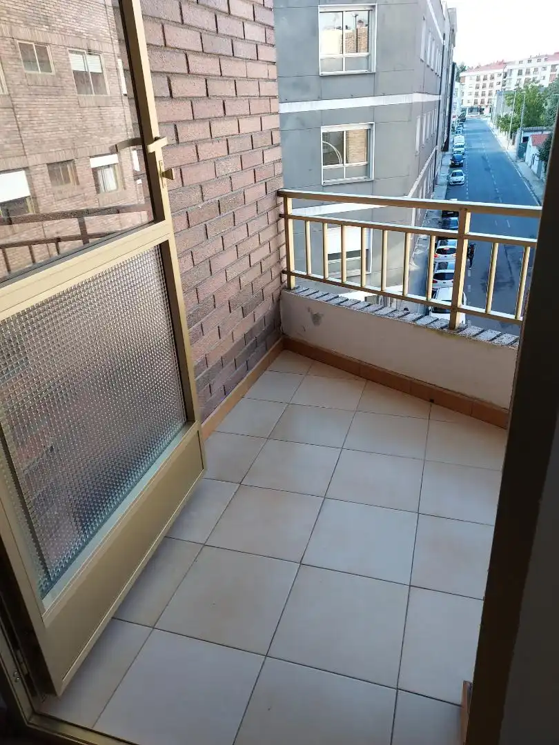 Piso en venta en Rua Progreso, 42, Silleda Terraza de Piso en venta en Silleda con Trastero, Amueblado y Balcón
