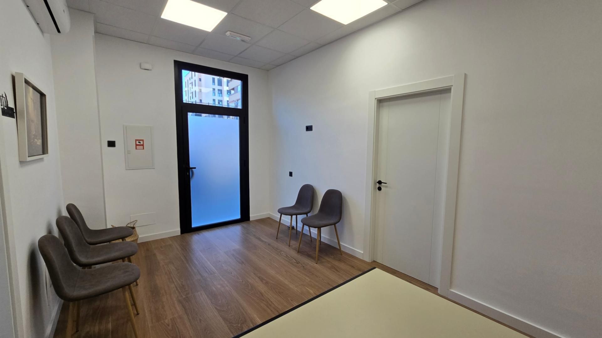 Office to rent in  Almería Capital