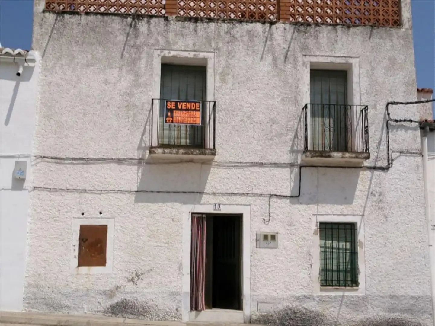 Casa adosada en venta en Calle Parra, 7, Membrío Vista exterior de Casa adosada en venta en Membrío con Terraza y Amueblado