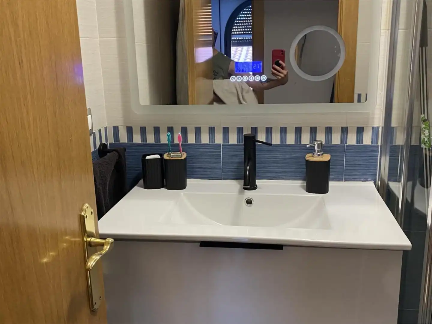 Baño de Piso en venta en Oyón-Oion con Aire acondicionado, Calefacción y Amueblado