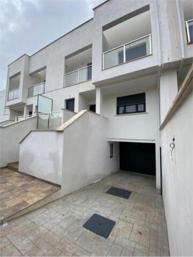 Vista exterior de Casa o xalet en venda en Cáceres Capital amb Terrassa