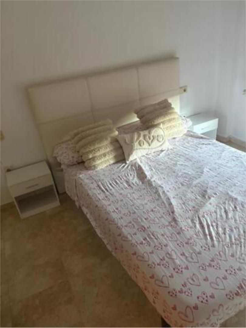 Habitación de Piso de alquiler en Marbella con Terraza y Amueblado