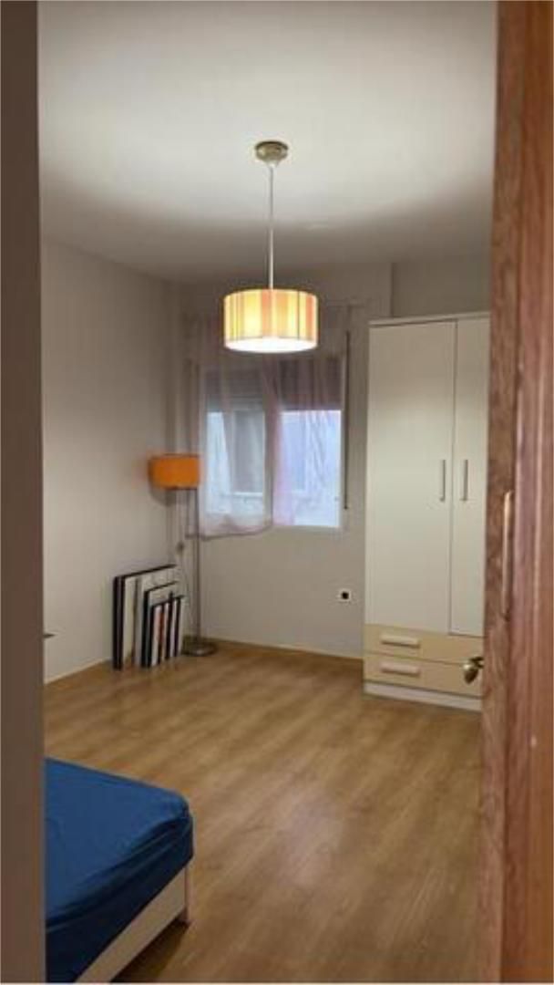 Habitación de Piso de alquiler en Atarfe con Trastero y Amueblado