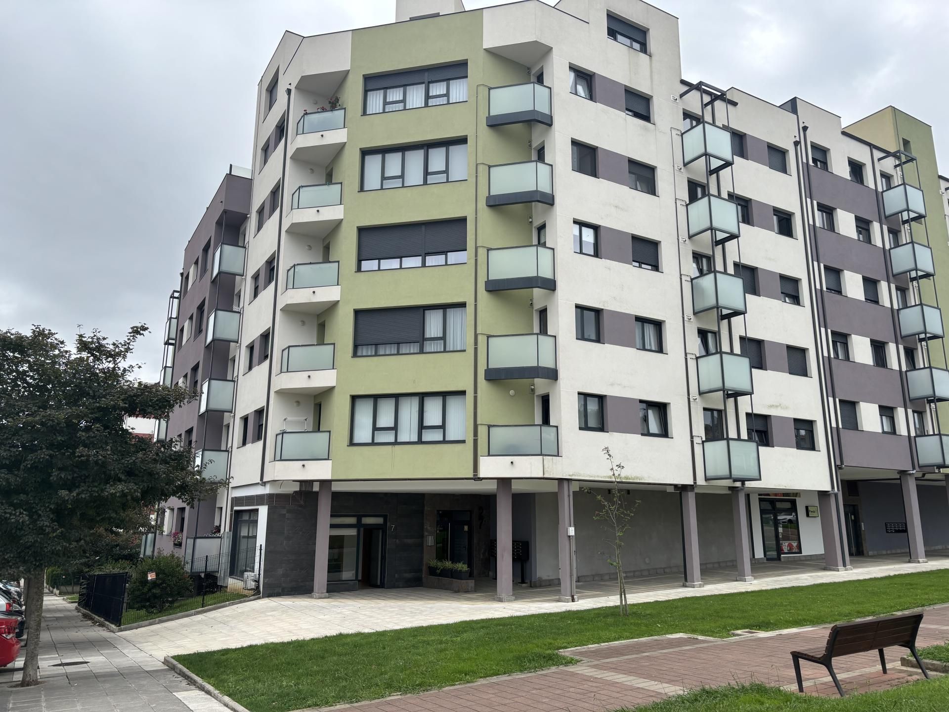 Vista exterior de Piso de alquiler en Santander con Calefacción, Trastero y Amueblado
