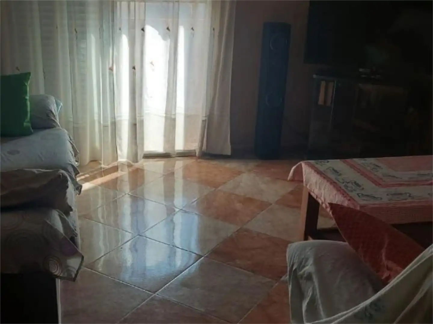 Sala d'estar de Pis en venda en Sagunto / Sagunt amb Calefacció, Moblat i Balcó