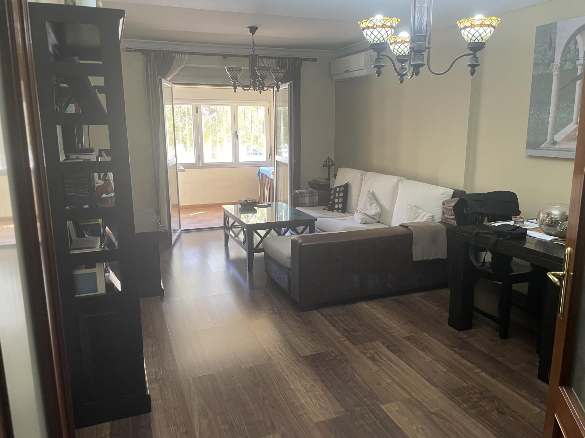 Living room of Flat for sale in  Granada Capital  with Air Conditioner and Balcony