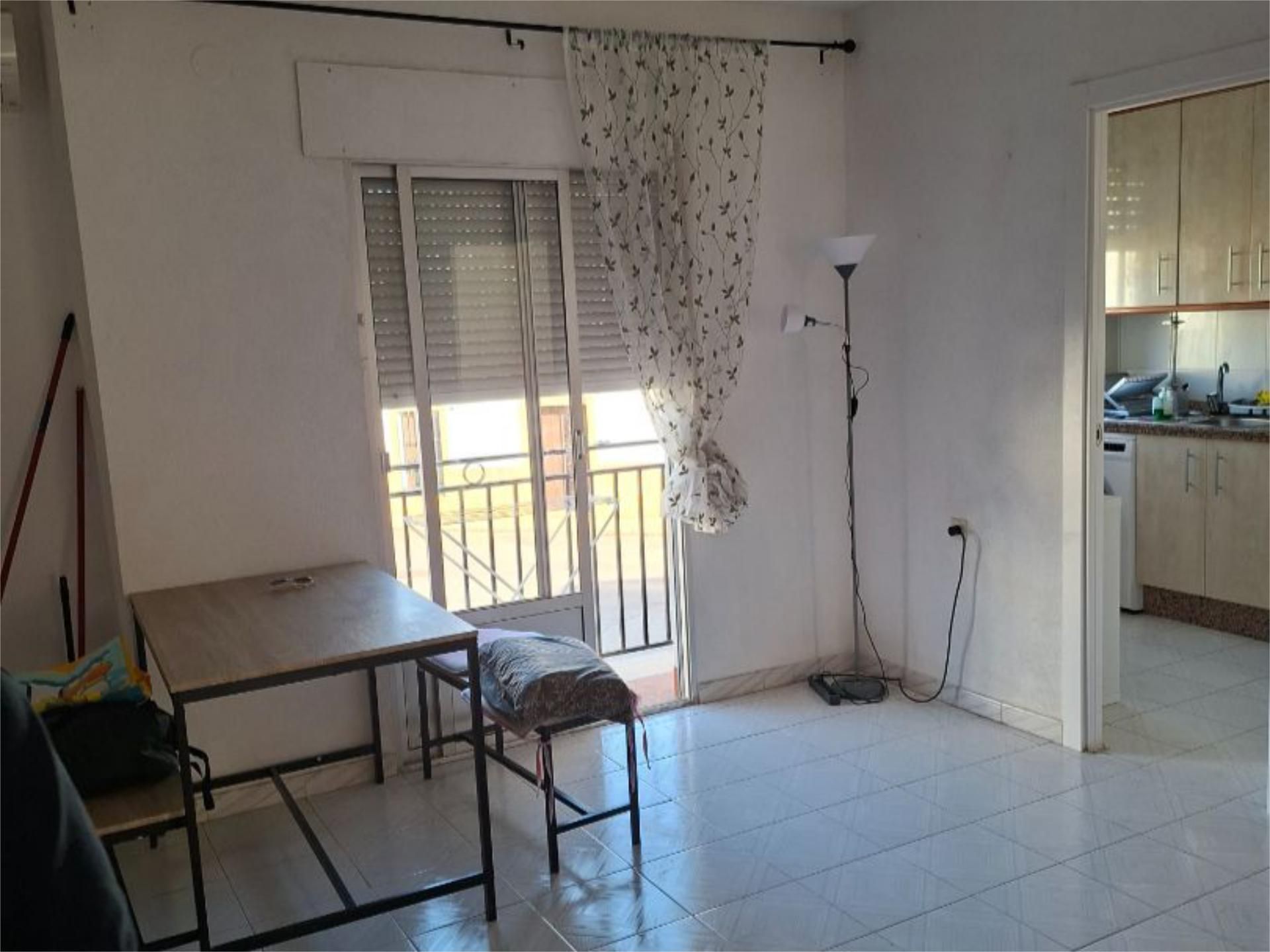 Habitación de Piso de alquiler en Malpartida de Cáceres con Aire acondicionado, Trastero y Amueblado