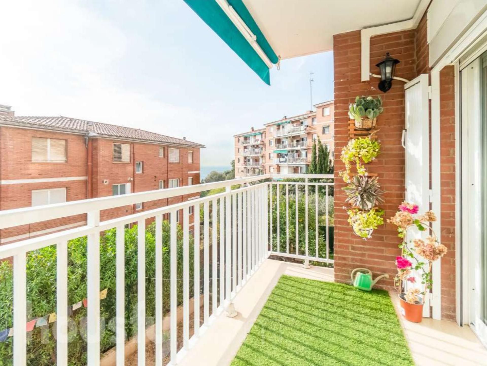 Balcony of Flat to share in Montgat  with Air Conditioner, Heating and Parquet flooring