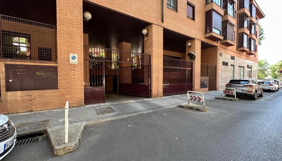 Photo 1 of Garage to rent in Calle de Paradinas, 21, Imperial, Madrid