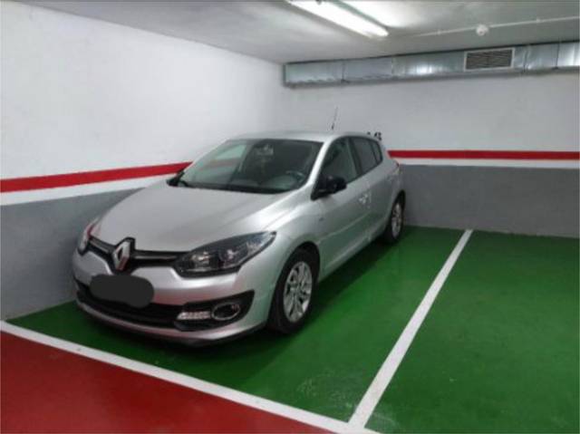 Garaje en Venta en Carrer de Francesc Llunell, 11 en La Plana