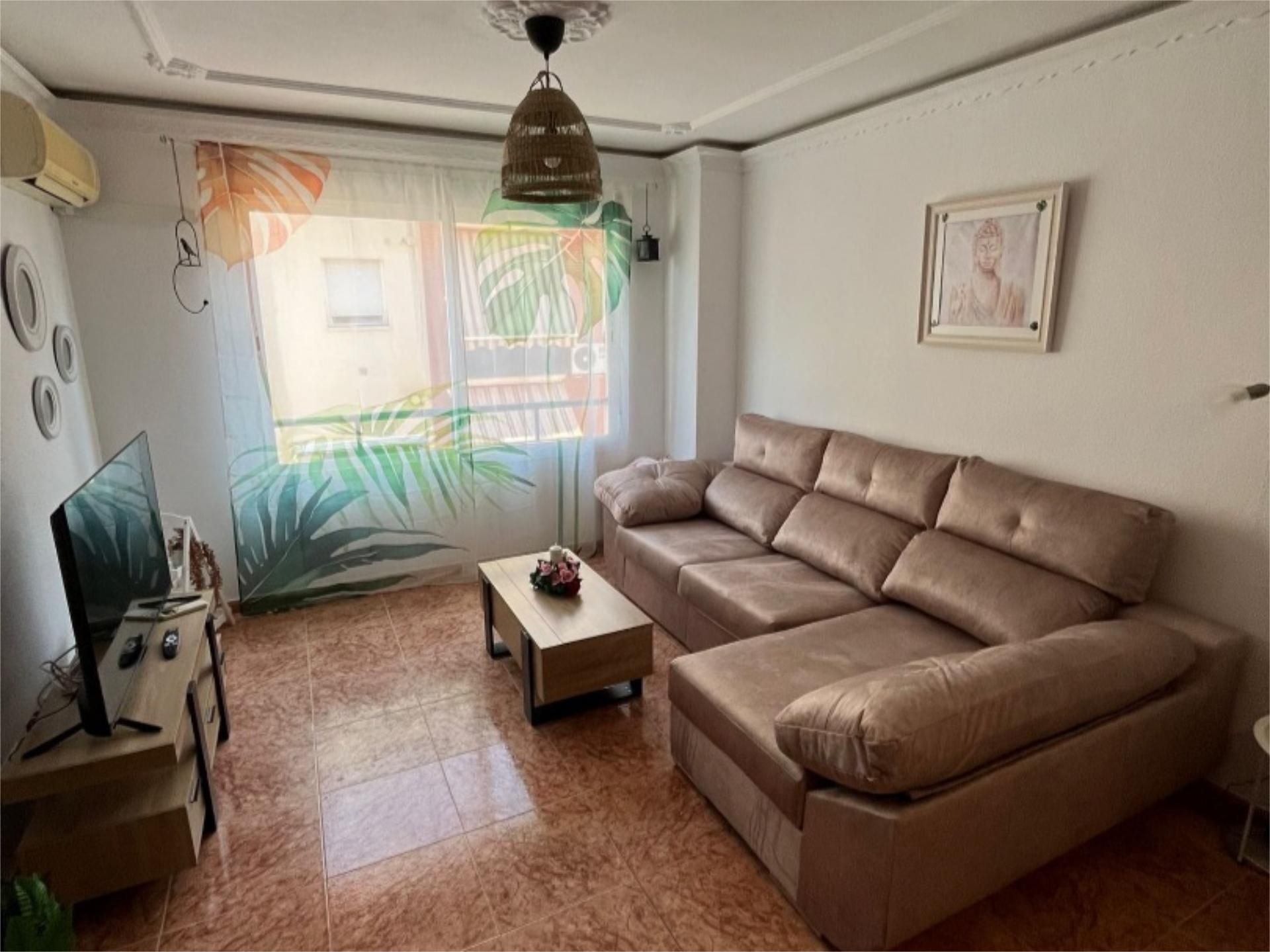 Sala de estar de Piso para compartir en Ronda con Aire acondicionado y Amueblado