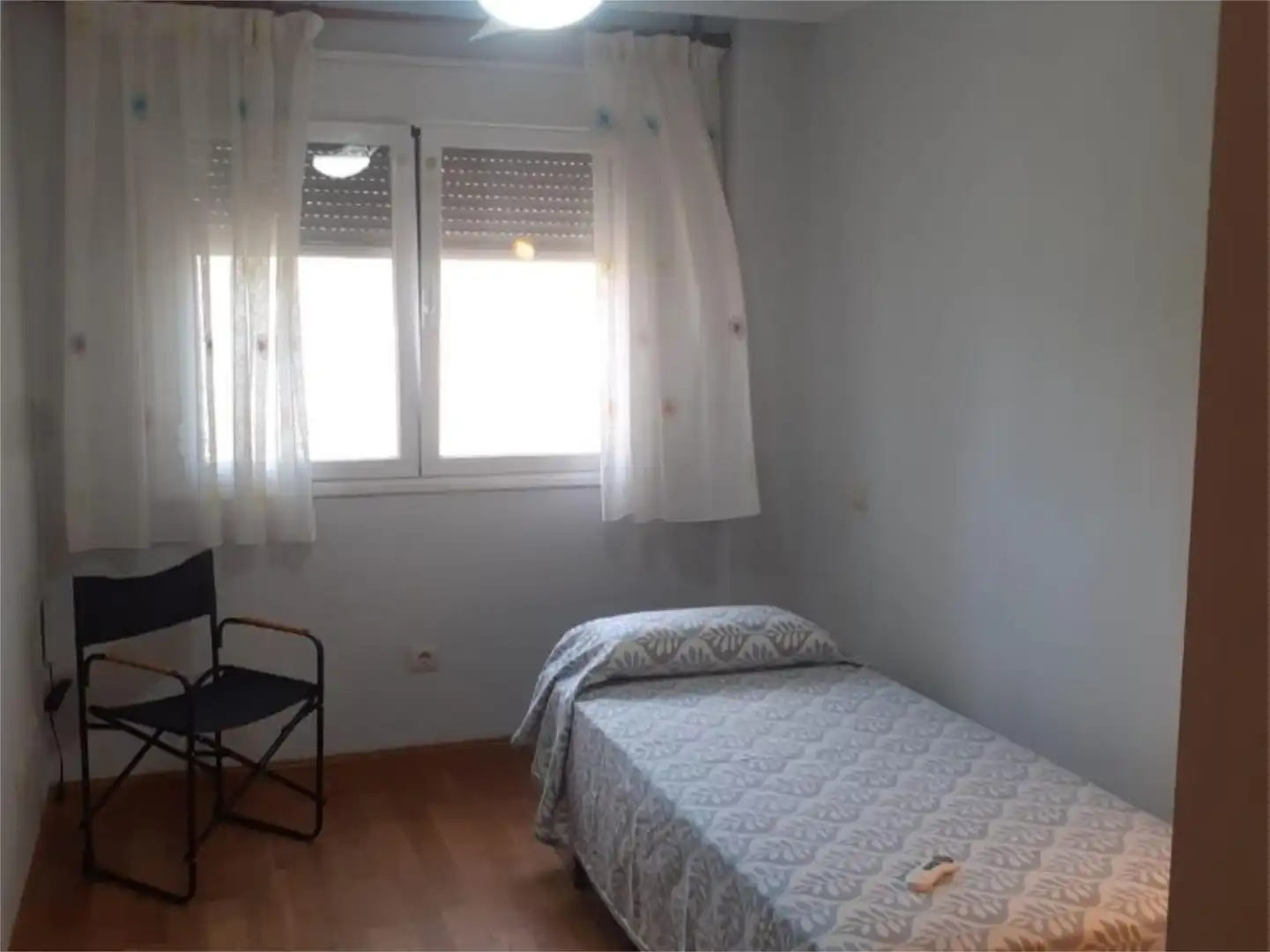 Schlafzimmer von Wohnung zur Miete in Cuenca mit Heizung, Parkett und Schwimmbad