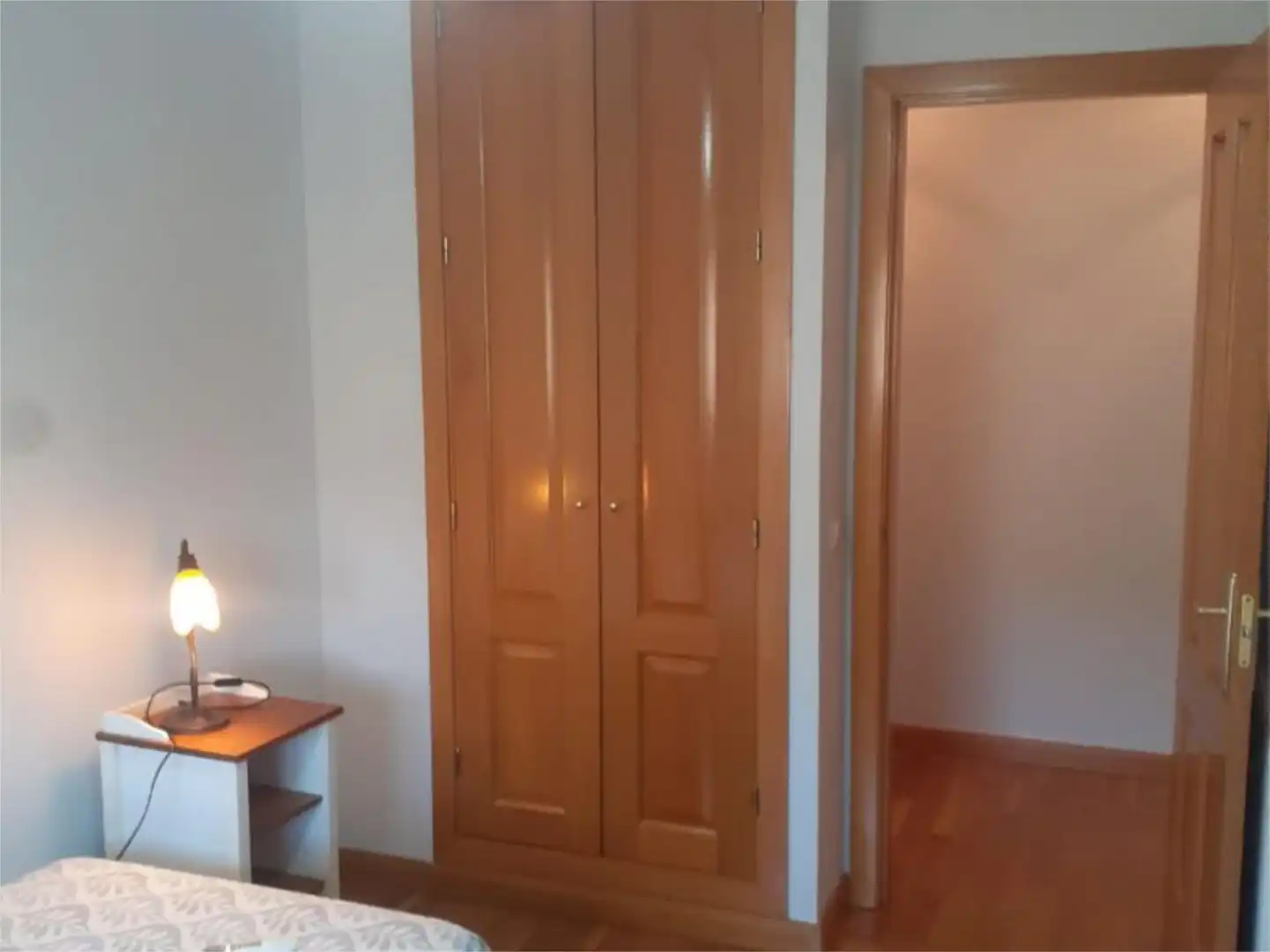 Schlafzimmer von Wohnung zur Miete in Cuenca mit Heizung, Parkett und Schwimmbad