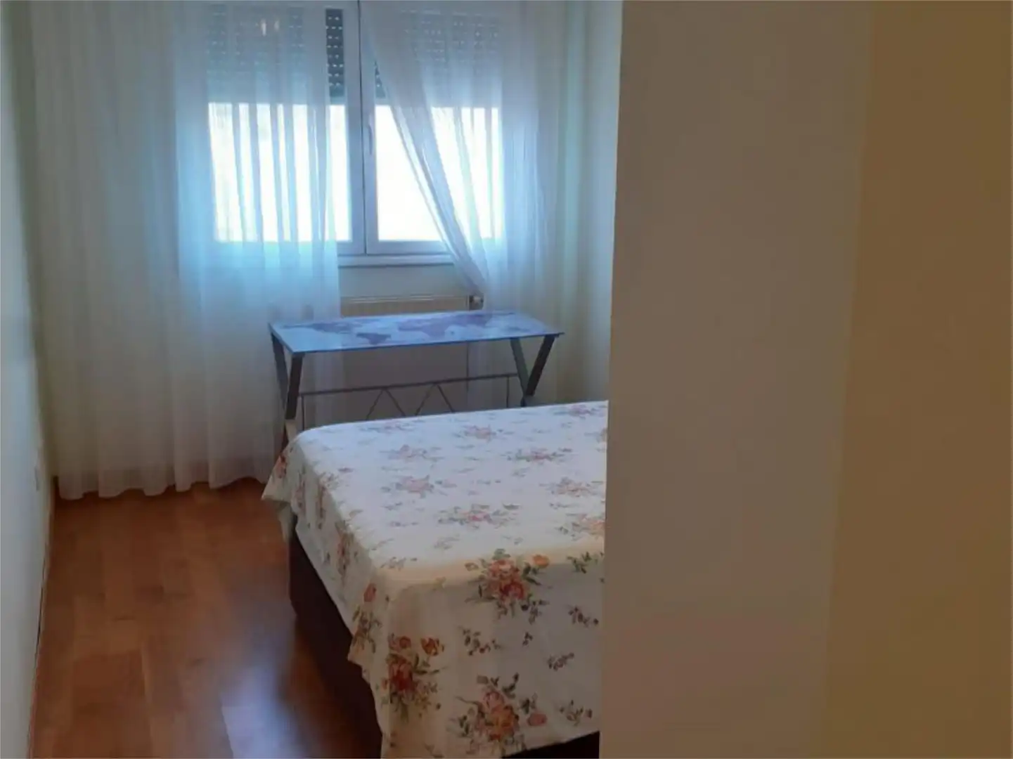 Schlafzimmer von Wohnung zur Miete in Cuenca mit Heizung, Parkett und Schwimmbad