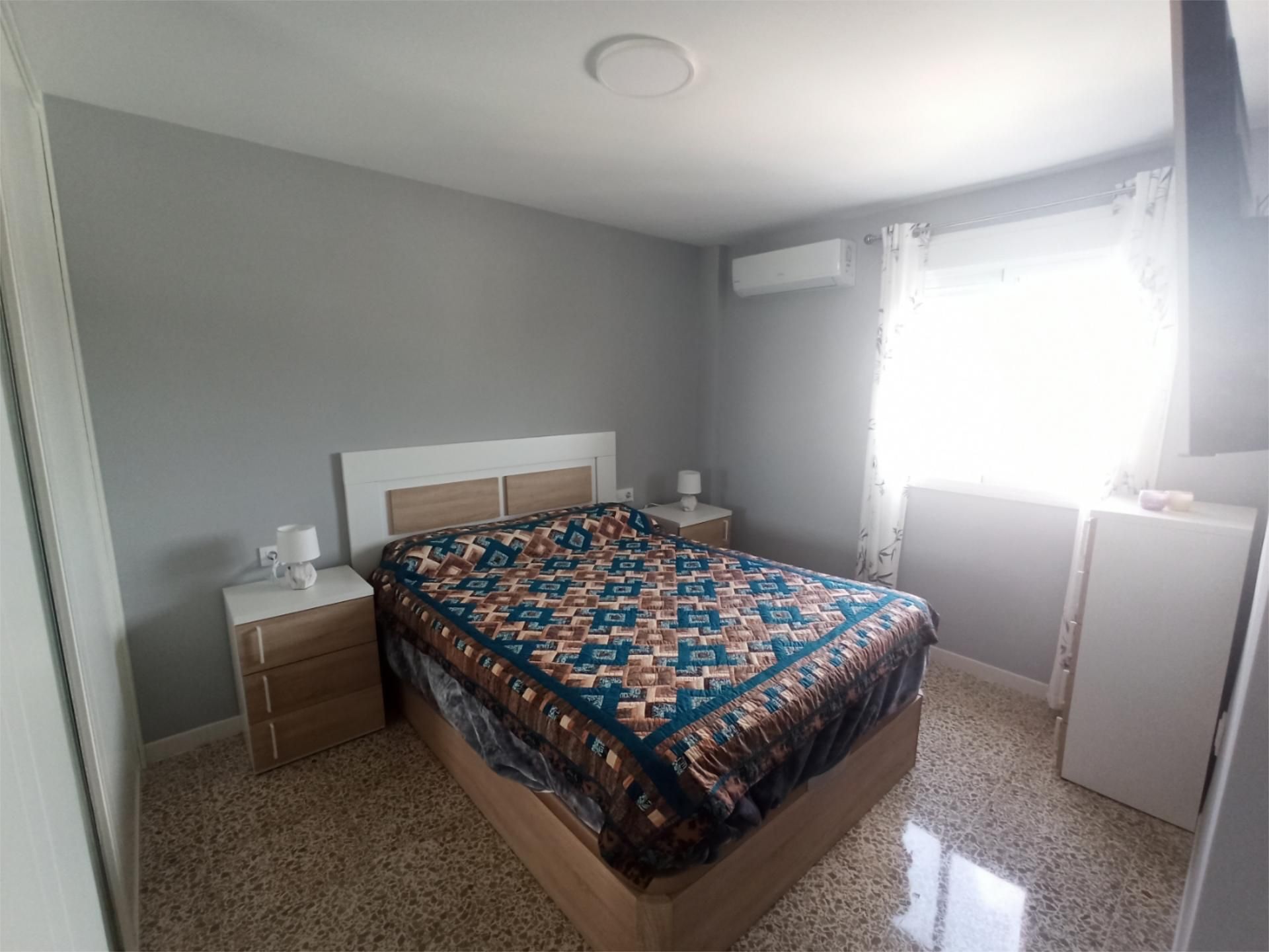 Habitación de Piso para compartir en  Sevilla Capital con Aire acondicionado, Calefacción y Terraza