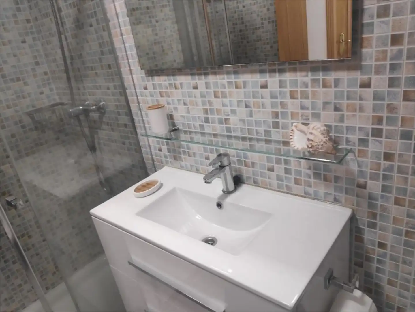 Pis de lloguer a Rúa Romana Baixa, 4, San Pedro da Ramallosa Bany de Pis de lloguer en Nigrán amb Calefacció, Parquet i Moblat