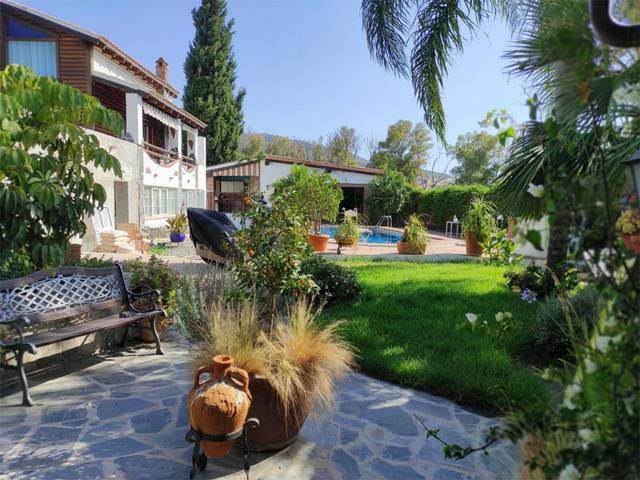 Apartamento en Alquiler en Carretera Málaga, 60T en Centro