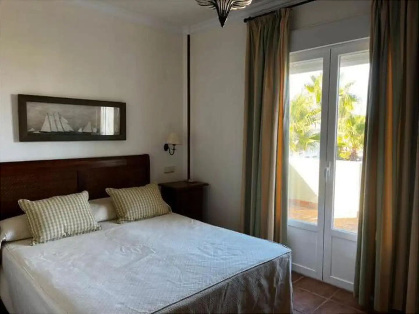 Casa adosada en venda a Roche Dormitori de Casa adosada en venda en Conil de la Frontera amb Calefacció, Jardí privat i Terrassa