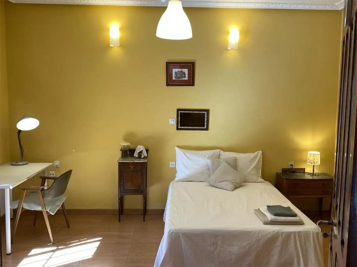 Zimmer in Calle Real, 9, San Cristóbal de la Polantera