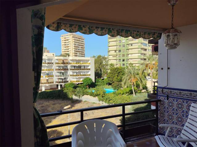 Piso en Alquiler en Paseo de los Sauces, 4 en Aguadulce Sur