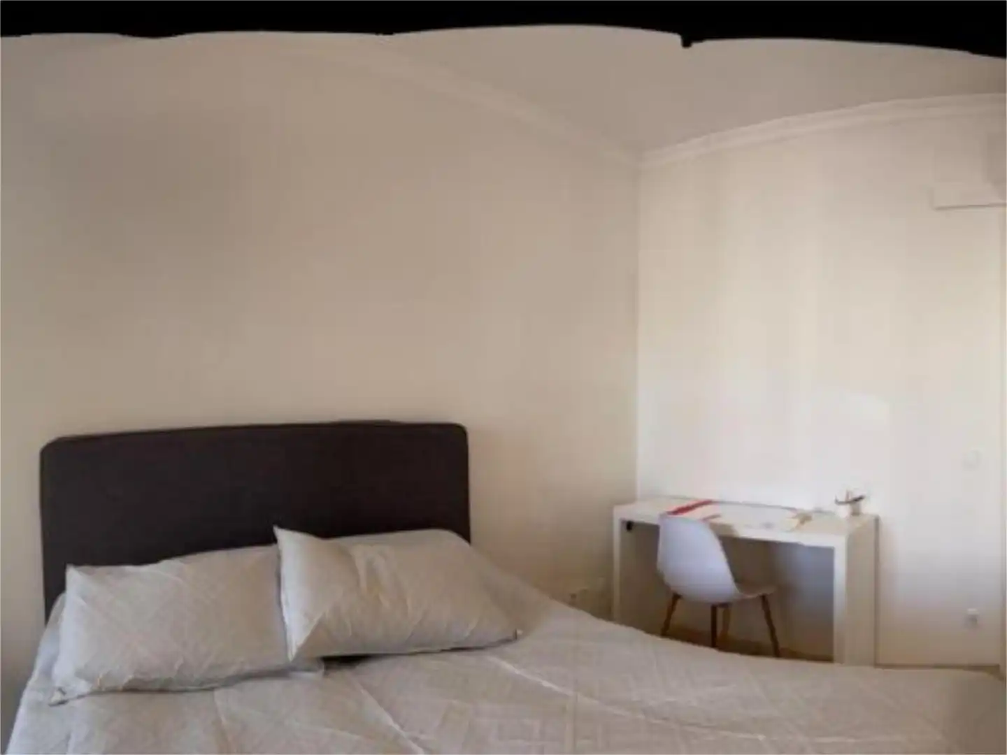 Piso de alquiler en Calle de Ojen, 3, Paraiso - Barronal Habitación de Piso de alquiler en Estepona con Aire acondicionado, Terraza y Piscina