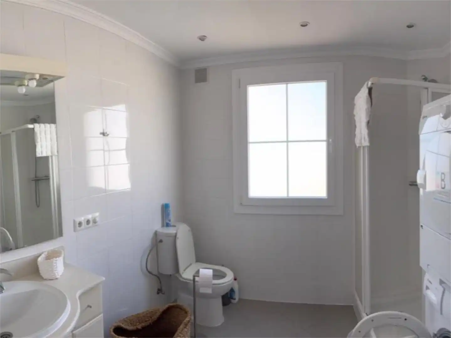 Piso de alquiler en Calle de Ojen, 3, Paraiso - Barronal Baño de Piso de alquiler en Estepona con Aire acondicionado, Terraza y Piscina