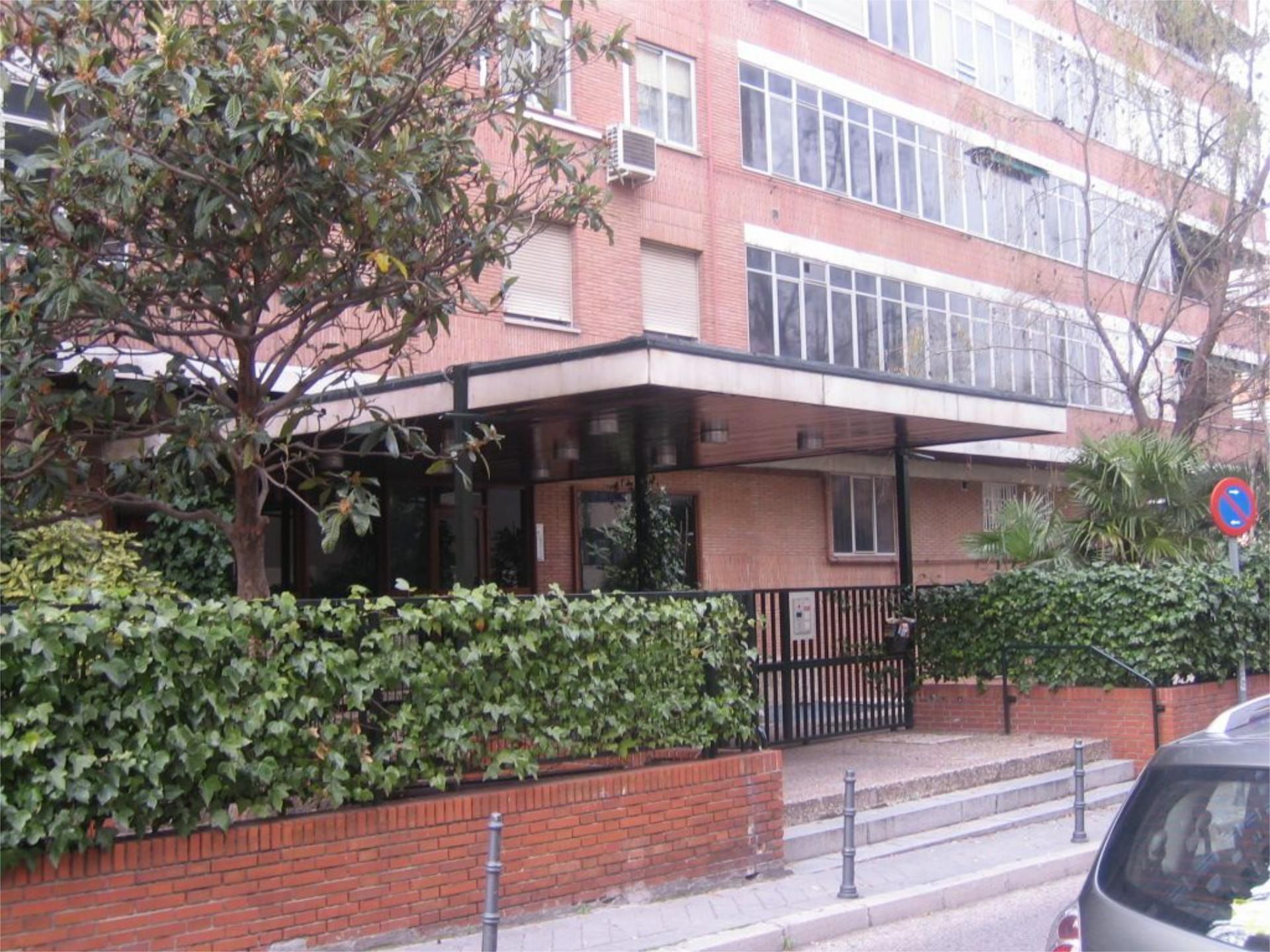 Exterior view of Flat to rent in  Madrid Capital  with Air Conditioner