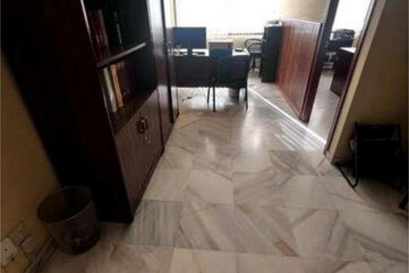 Oficina de lloguer a Cruz Roja, Sevilla - imatge 1 Foto 1 de Oficina de lloguer a Cruz Roja, Sevilla