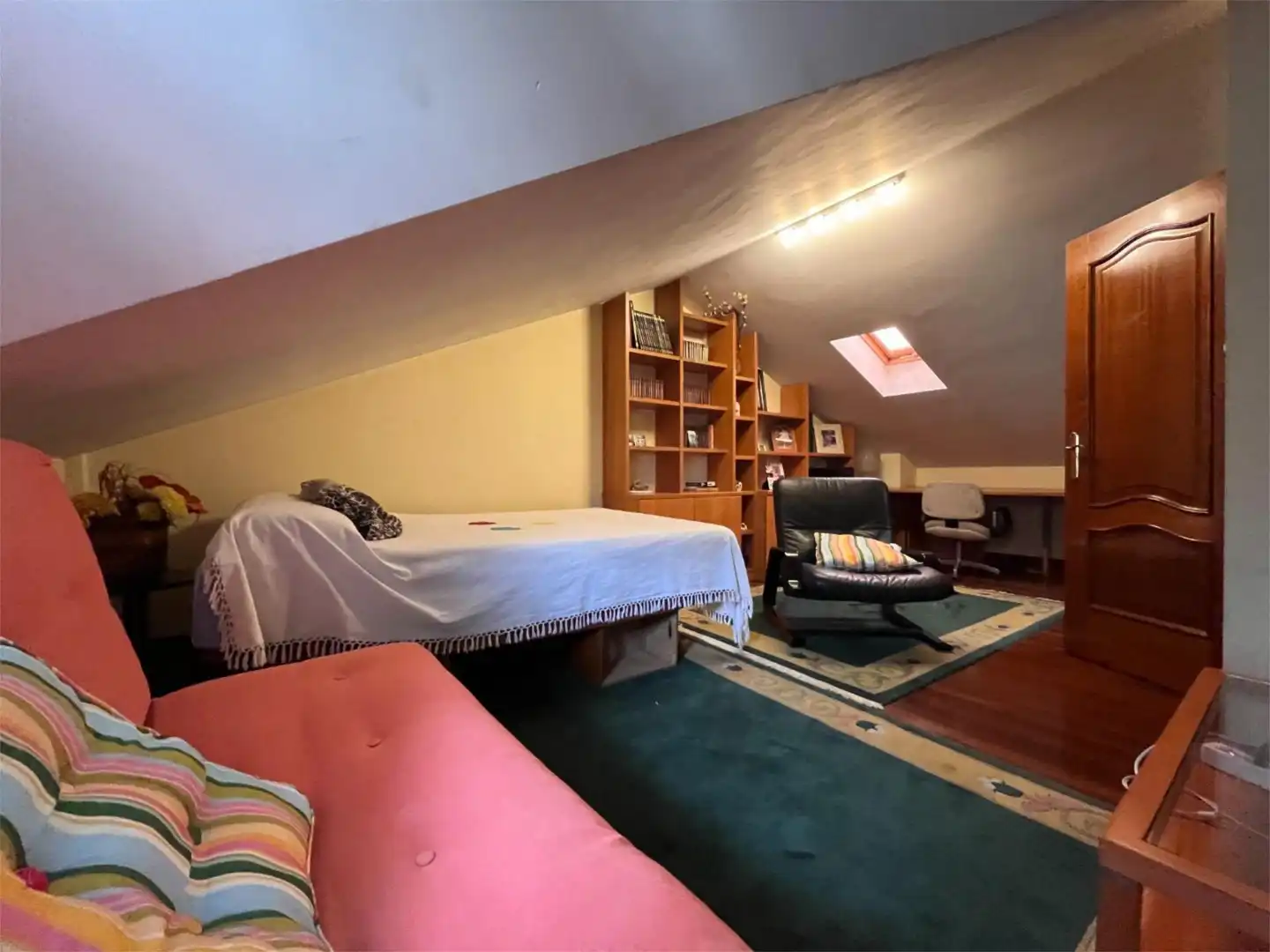Flat for sale in Calle Gernika Kalea, 41, San Miguel Bedroom of Flat for sale in Basauri with Heating, Private garden and Parquet flooring