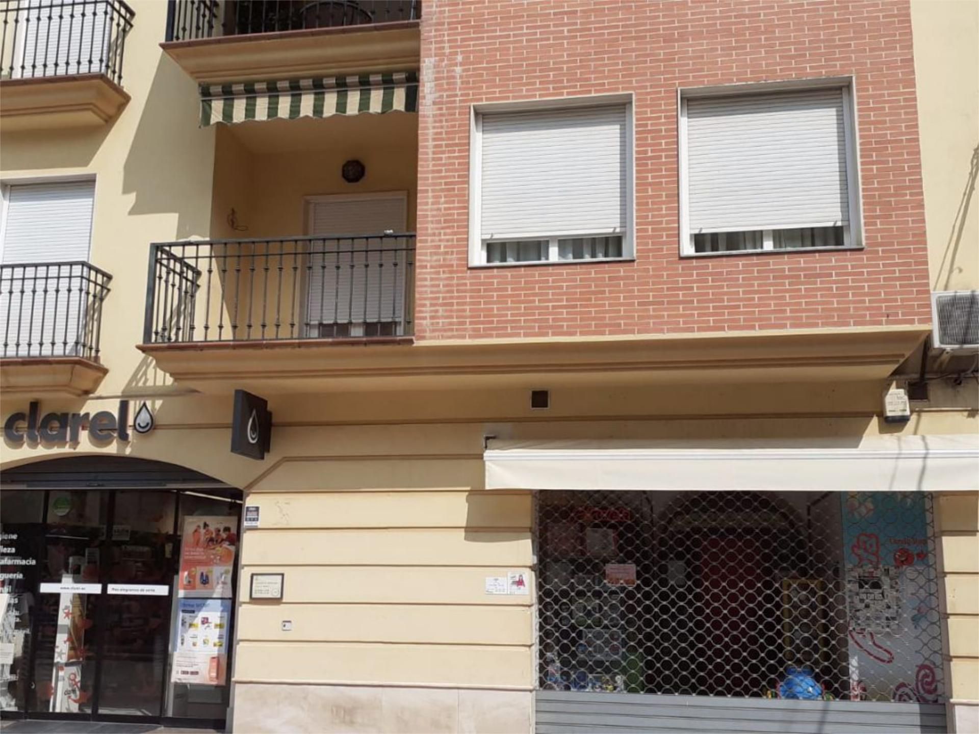 Vista exterior de Piso de alquiler en Villanueva del Arzobispo con Calefacción, Terraza y Amueblado