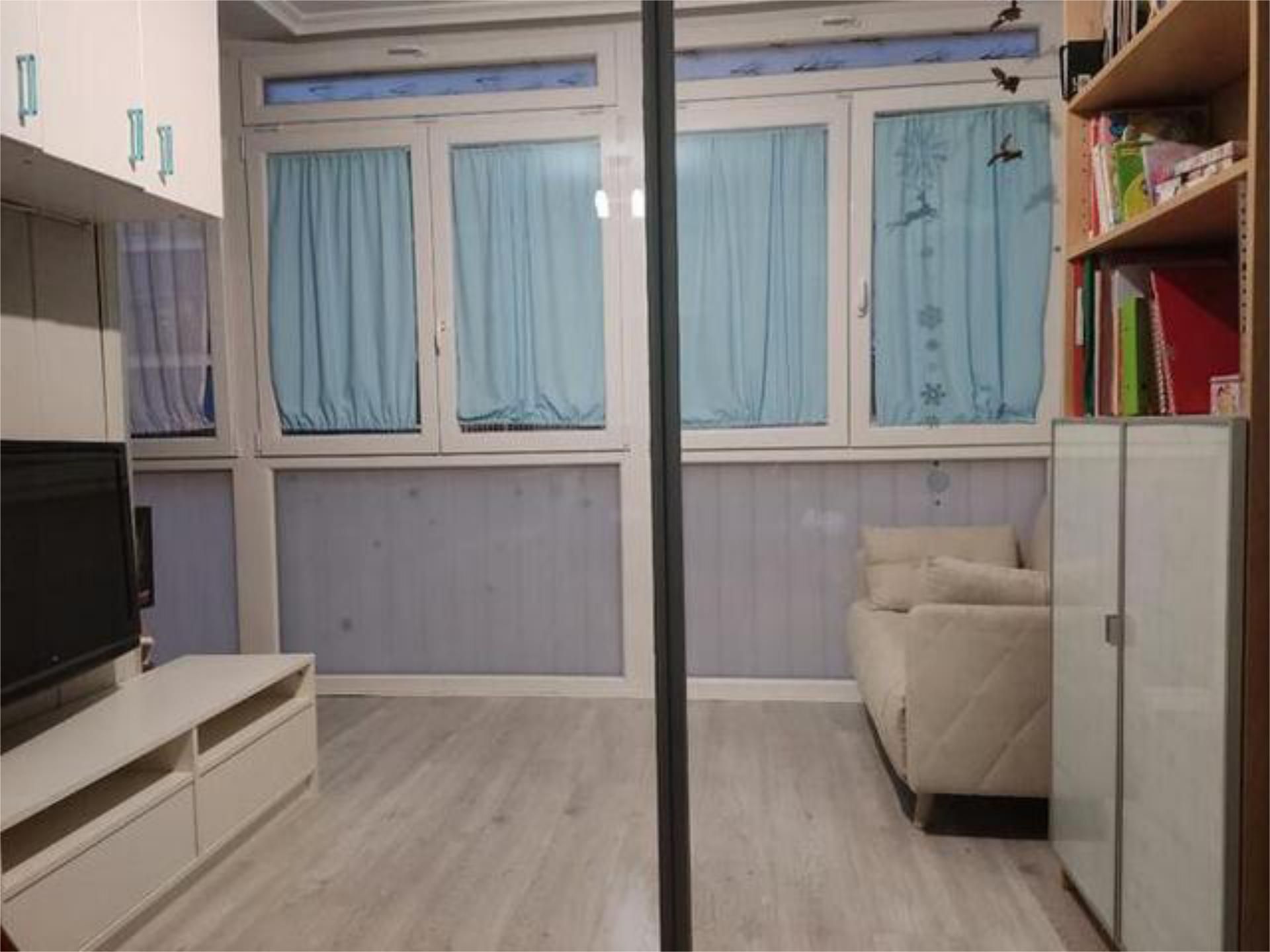 Dormitori de Pis en venda en Alcalá de Henares amb Calefacció, Terrassa i Piscina