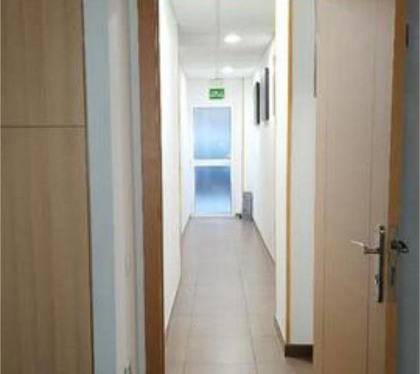 Premises to rent in Marxalenes, Valencia - image 1 Photo 1 of Premises to rent in Marxalenes, Valencia