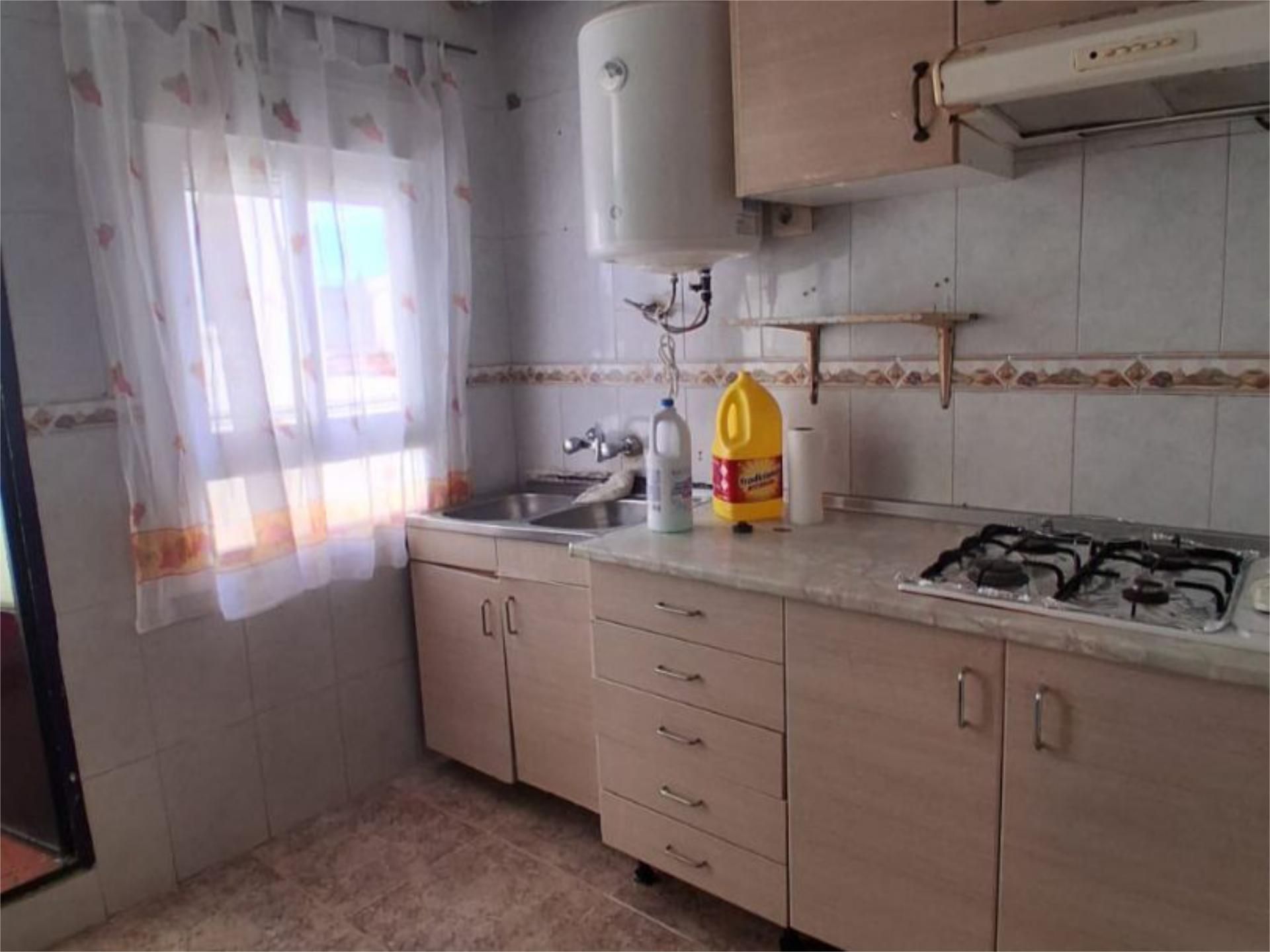 Kitchen of Flat for sale in Talavera de la Reina
