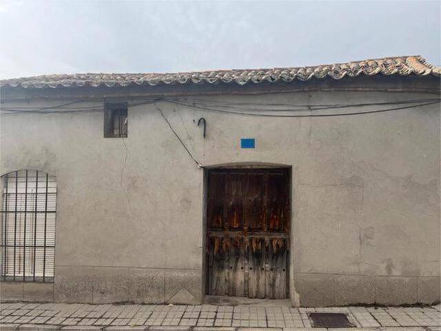 Casa-chalet en Venta en Orbita