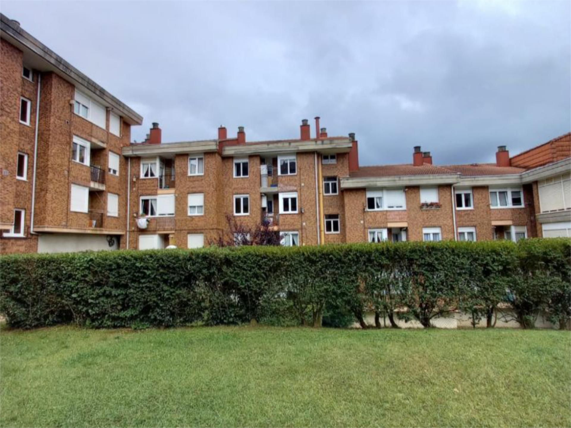 Exterior view of Flat to rent in San Vicente de la Barquera  with Parquet flooring, Terrace and Furnished