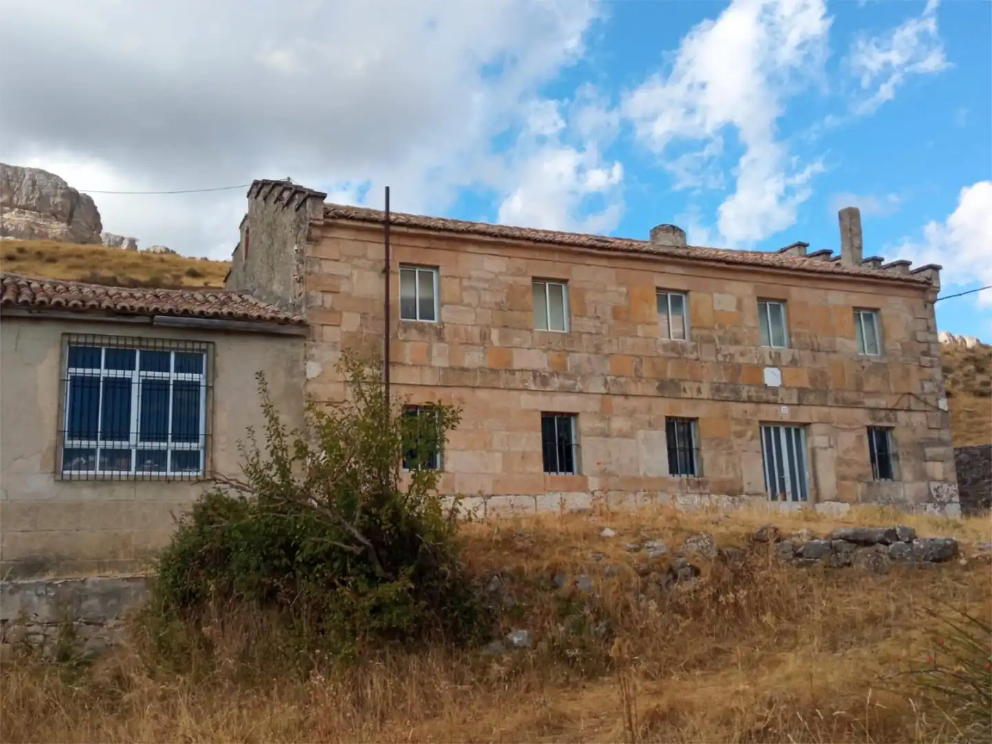 Pis en venda a Calle Garcia Bedoya, 22, Sotresgudo Vista exterior de Pis en venda en Sotresgudo amb Calefacció i Traster