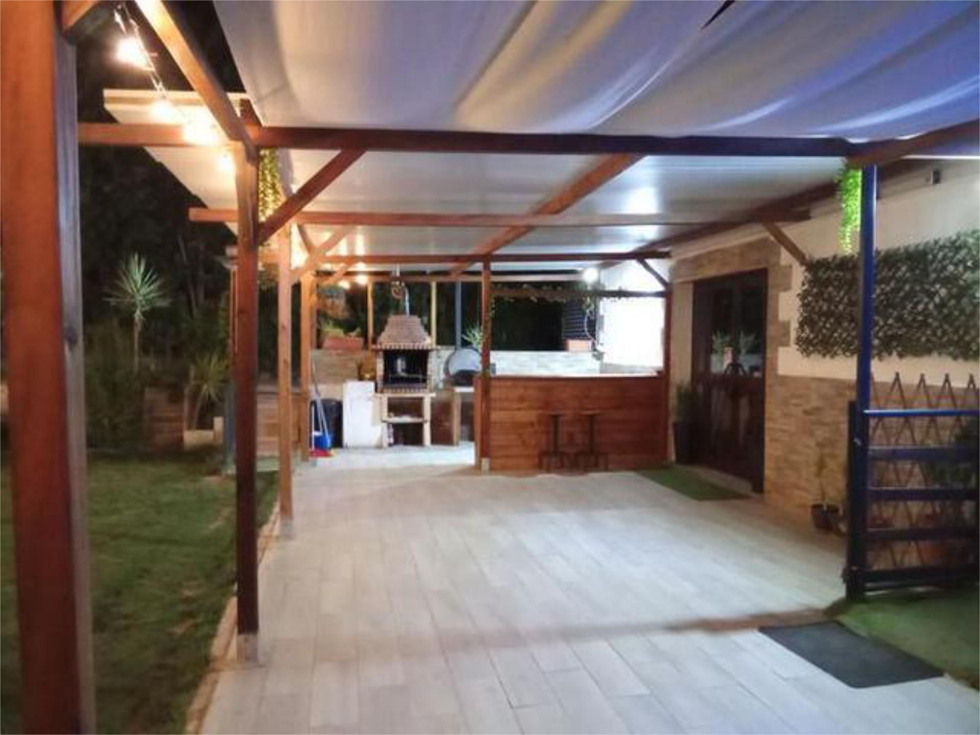 Local de lloguer a Triana Este Terrassa de Local de lloguer en Sevilla Capital amb Aire condicionat