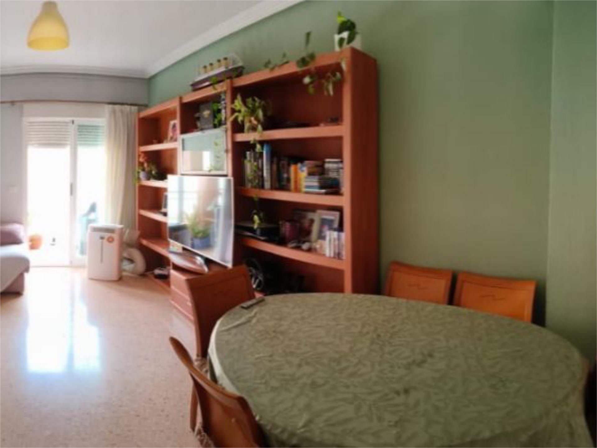 Comedor de Piso de alquiler en Elche / Elx con Amueblado, Parking comunitario y Balcón