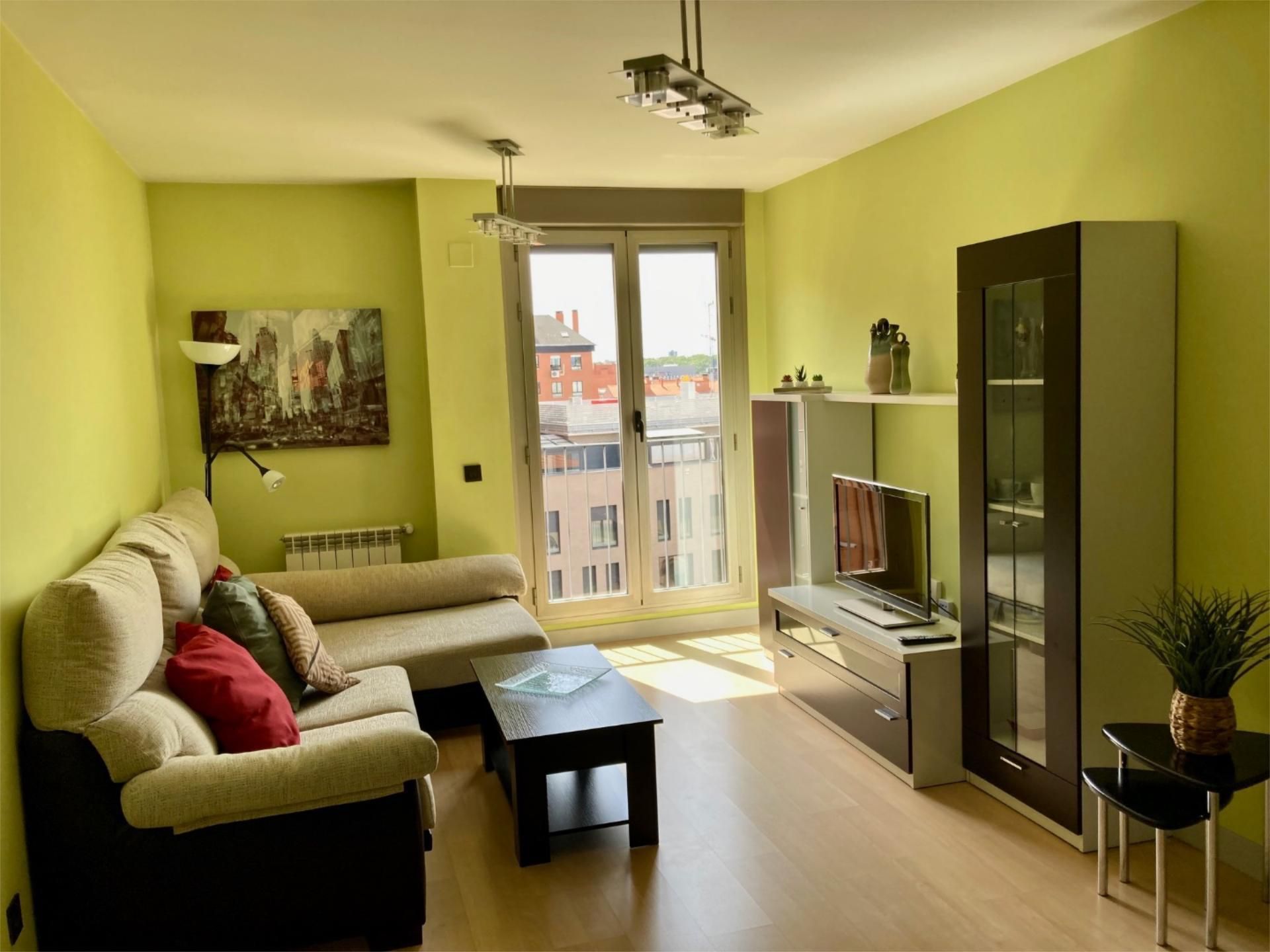 Sala de estar de Piso de alquiler en  Madrid Capital con Aire acondicionado, Calefacción y Parquet